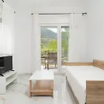 Evdokia アパート