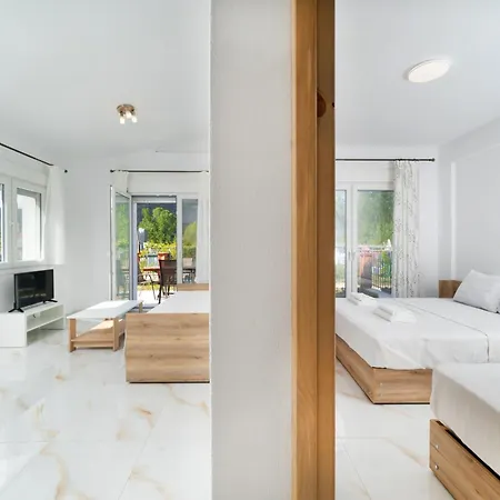 Evdokia * כריסי אמודיה