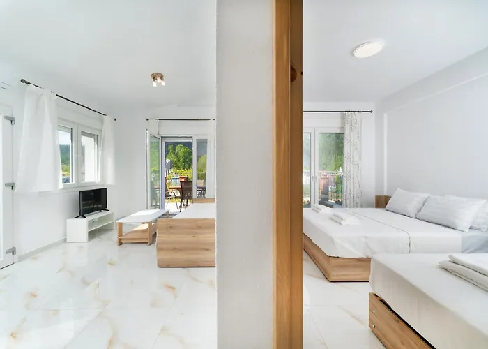 Evdokia * Chrisi Ammoudia